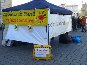 Probealarm mit Dekontaminationszelt