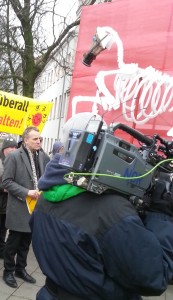 Umweltminister Stefan Wenzel, bei Niedersachsens Atomstandorten und der Presse