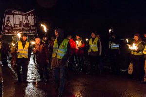 Jahresendfackelzug am Schacht Konrad